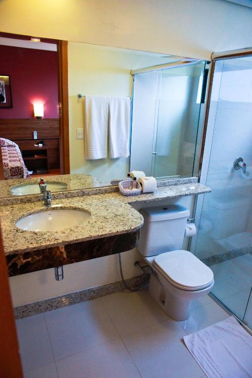  Eston Hotel