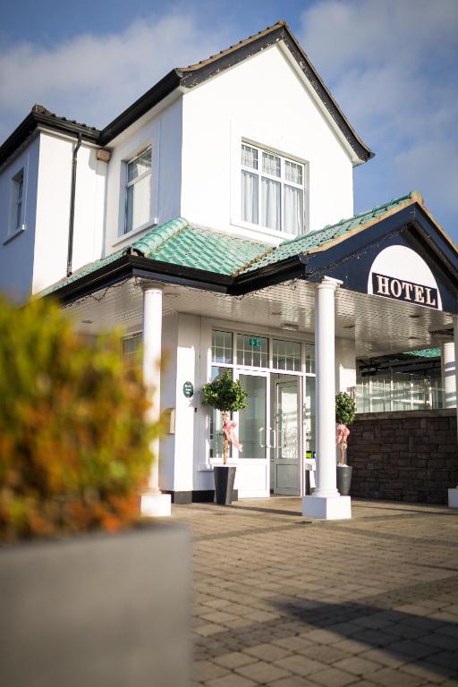 Ivanhoe Inn and Hotel in Belfast, County Antrim, Ireland