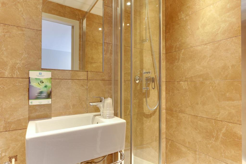 Sure Hotel by Best Western Paris Gare du Nord - Resim 24