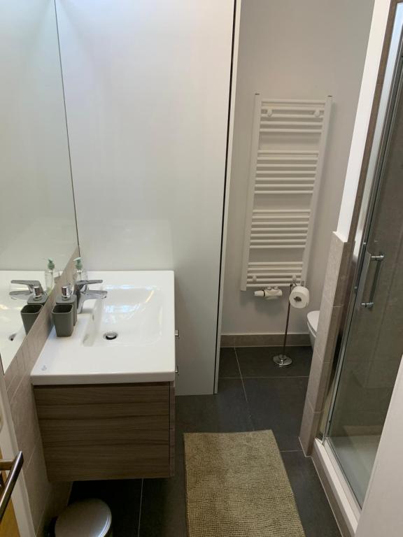 A bathroom at Apartments09 in new building with free parking Panorama city - amazing view close to Old town