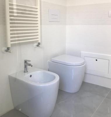 A bathroom at Giudea Home