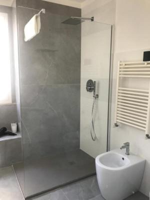 A bathroom at Giudea Home
