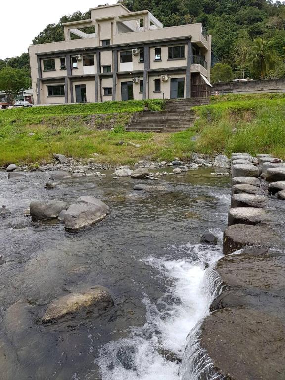 溪水旁民宿評價、特色體驗、手作早餐與親切服務 – 溫馨鄉村風格住宿 - 照片 15