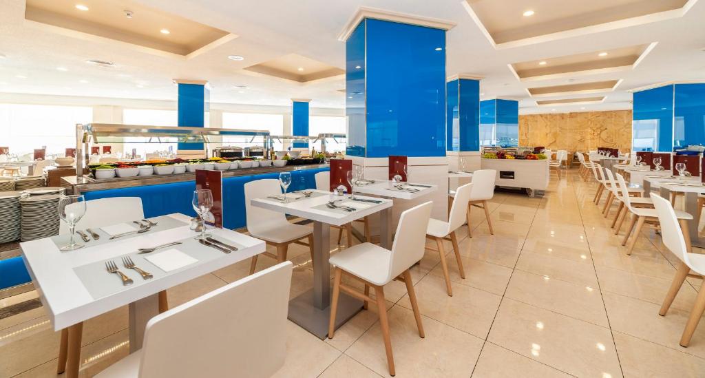Globales America, Calas de Mallorca – Updated 2022 Prices
