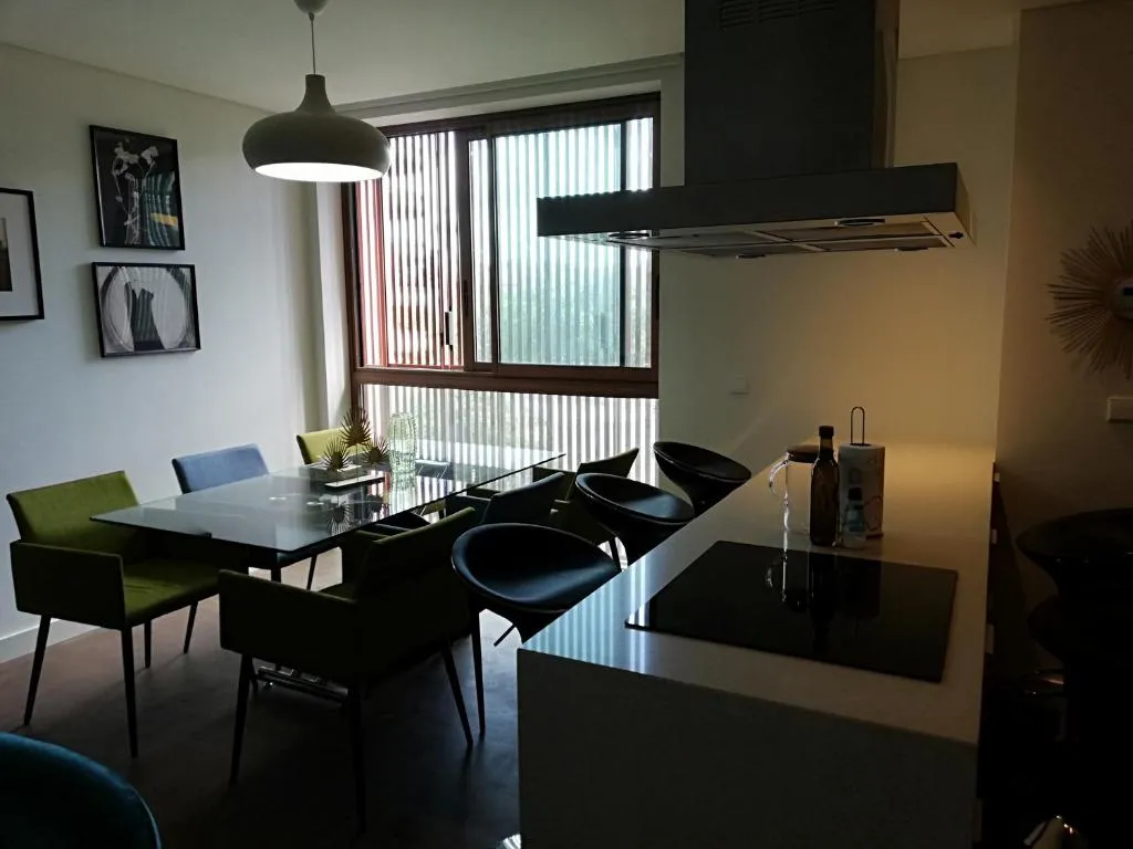 Beautiful Apartment-Campo Pequeno Home, Amadora, Portugal