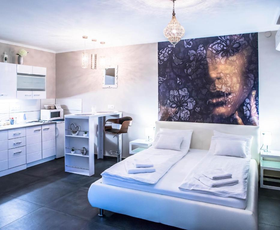 Kuhinja ili čajna kuhinja u objektu Jázmin Apartman