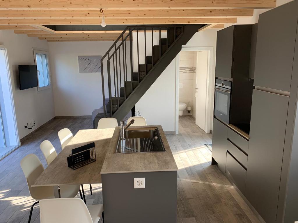 Köök või kööginurk majutusasutuses mytinyhome