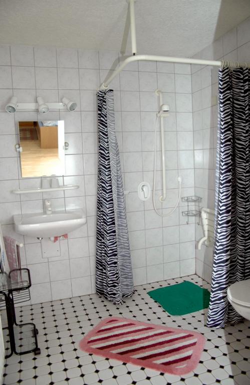 Pension Sonnenhof - Double Room - Disability Access