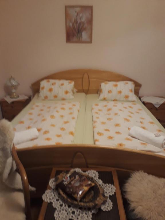 Zdjęcie z galerii obiektu City Camping& Apartman &Bungalow w Győr