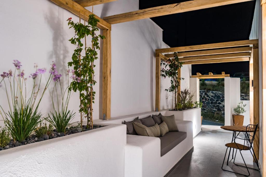Posezení v ubytování Lemon Suites Santorini
