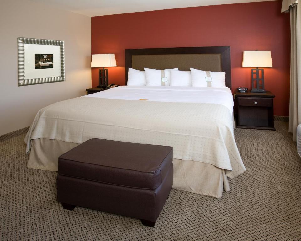 Holiday Inn & Suites Bakersfield, an IHG Hotel - Suite King Exécutive