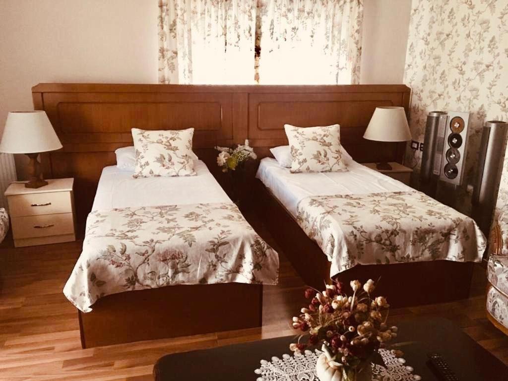 Postel nebo postele na pokoji v ubytování Guest House Stena