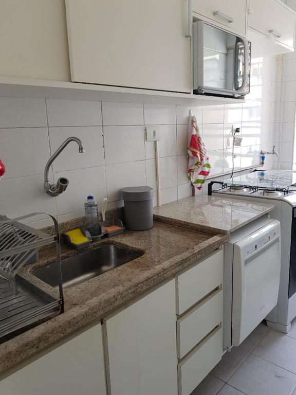  Apartament with AC half block away from the beach