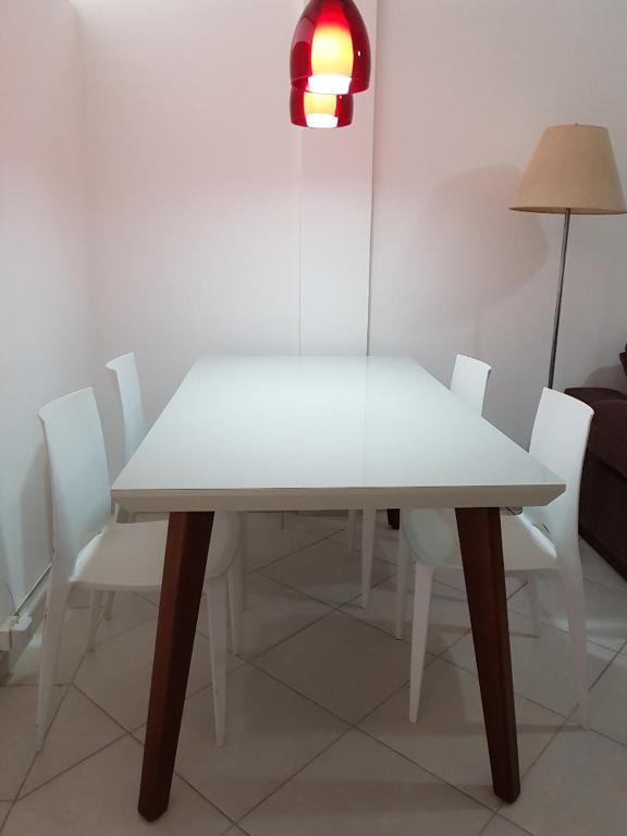  Apartament with AC half block away from the beach