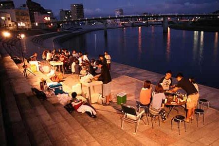 Hosté ubytování Minato Oasis Numazu / 沼津観光の中心、伊豆観光の拠点に好立地！沼津港に位置し交通・飲食・コンビニ等至便です！