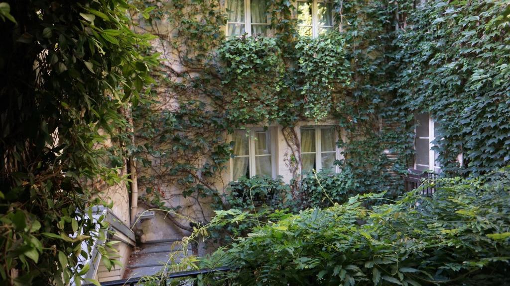 Le Relais Médicis - Resim 17