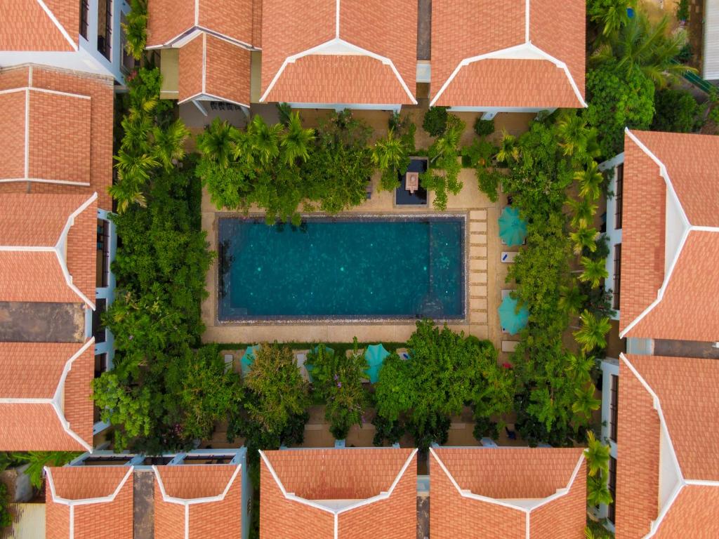 Bazén v ubytování Tanei Angkor Resort and Spa nebo v jeho okolí