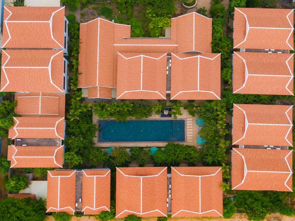 Bazén v ubytování Tanei Angkor Resort and Spa nebo v jeho okolí