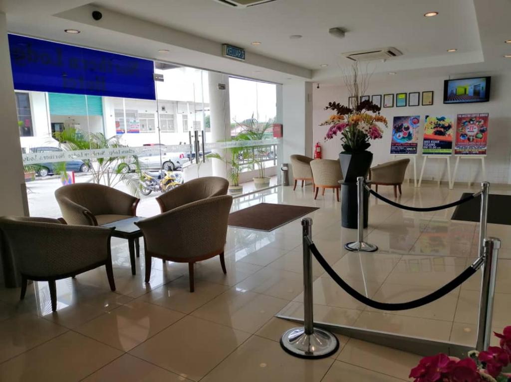Northern Lodge Hotelにあるテレビまたはエンターテインメントセンター