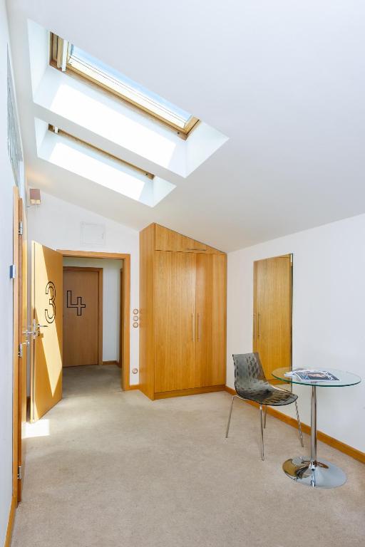 Zdjęcie z galerii obiektu THE ROOMS w Czeskich Budziejowicach