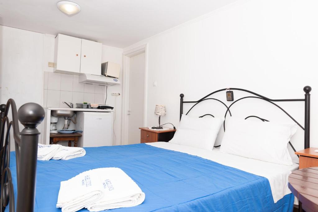 El Greco Studios - Deluxe Doppelzimmer Mit Balkon