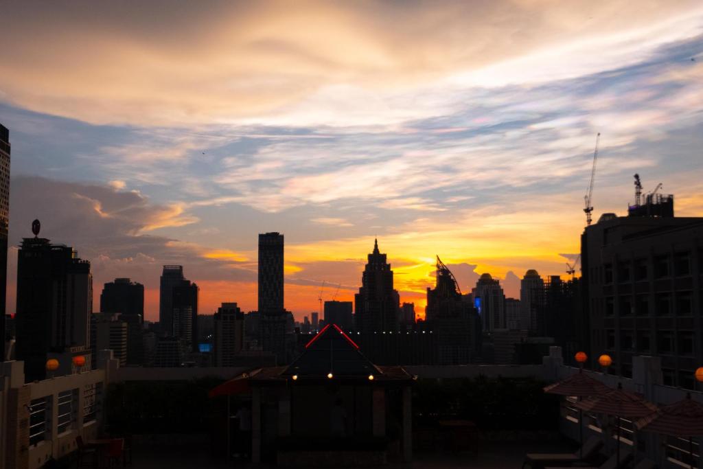 Zenith Sukhumvit Hotel - Resim 23