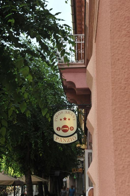 Fotografie z fotogalerie ubytování Piros Arany Panzió Kalocsa v destinaci Kalocsa