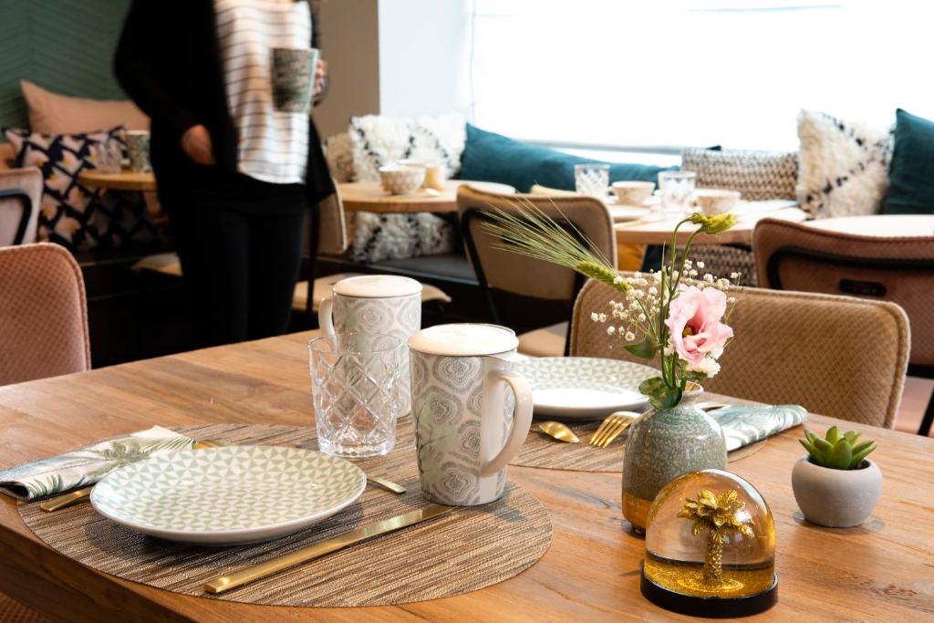 Hôtel Eiffel Saint Charles - Resim 9