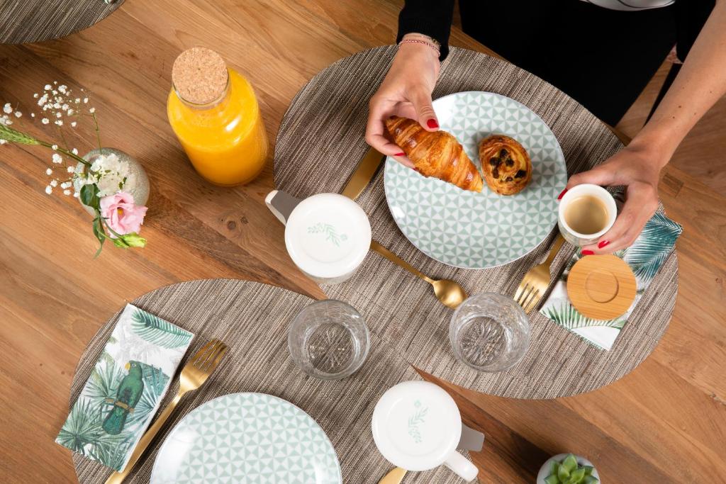 Hôtel Eiffel Saint Charles - Resim 12