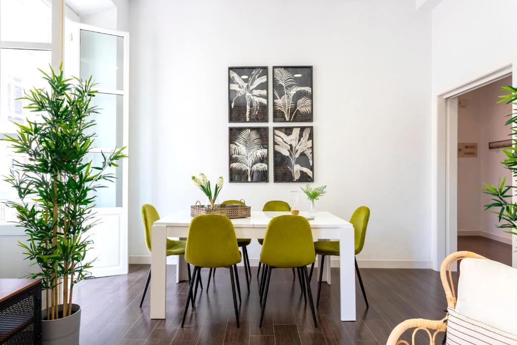 Genteel Home Larios - 18