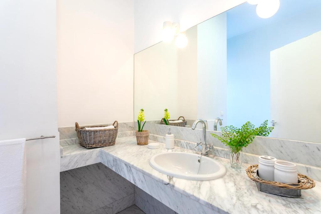 Genteel Home Larios - 13