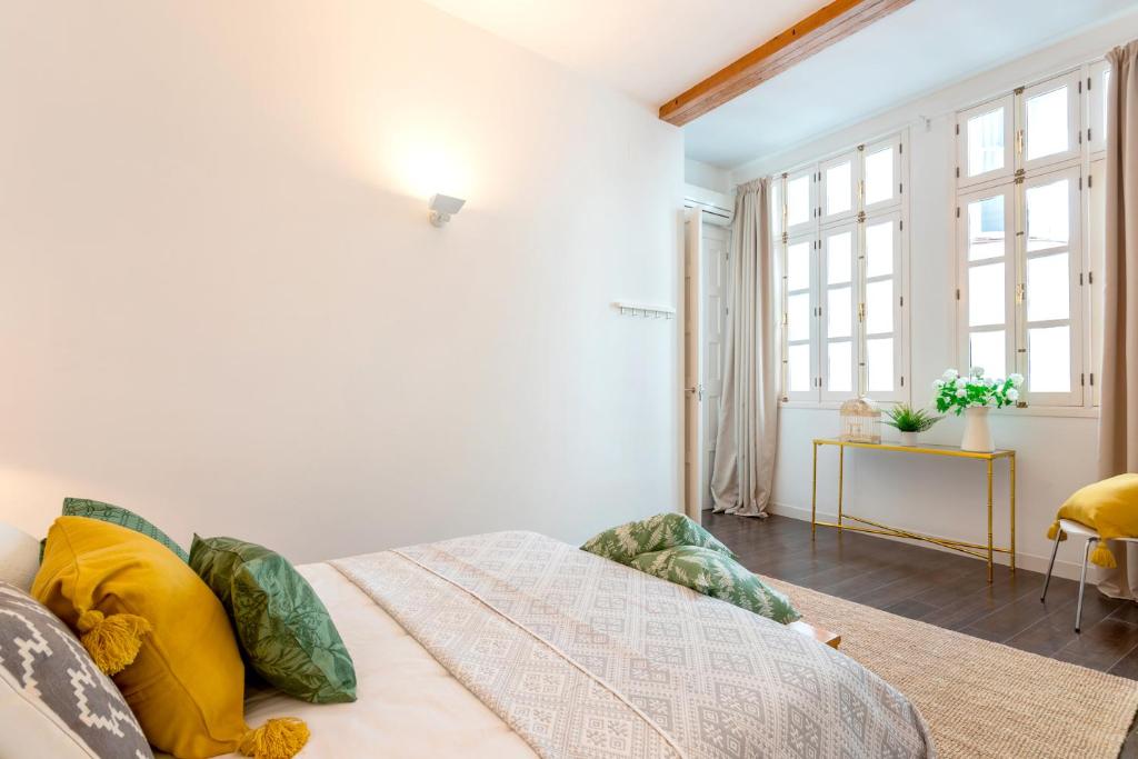 Genteel Home Larios - 12