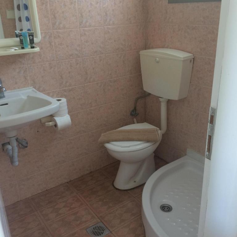 Kúpeľňa v ubytovaní Paradisos Studios
