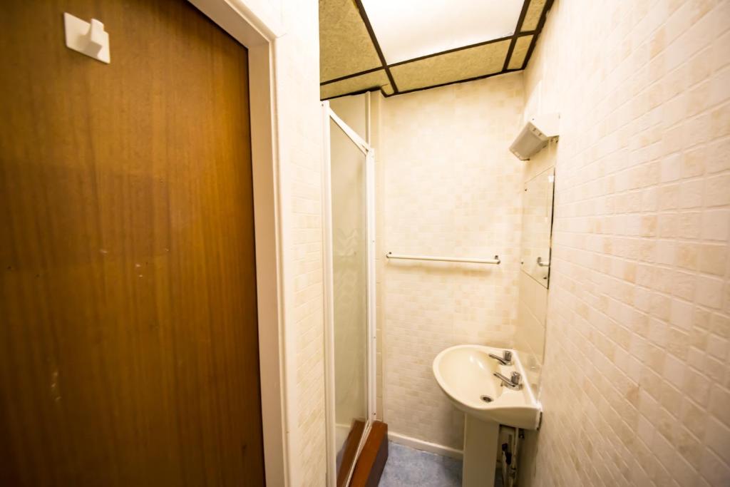 MyRoomz Silver Strand Hotel - Resim 18