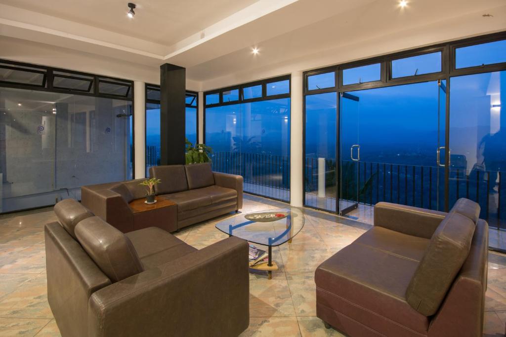 Posezení v ubytování Ceyloni Panorama Resort