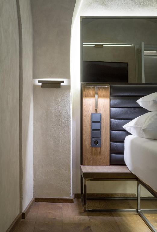 Postel nebo postele na pokoji v ubytování Hotel Waldstein