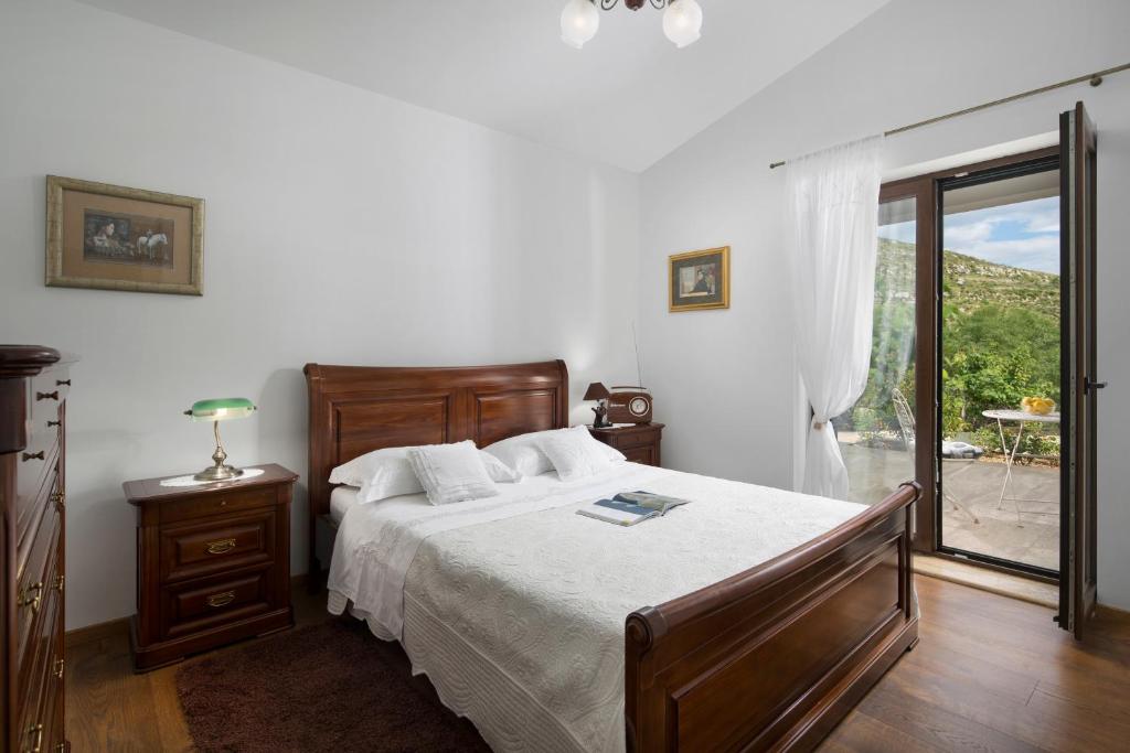 Posteľ alebo postele v izbe v ubytovaní ISOLATED Five Star Luxury Villa With Private Pool