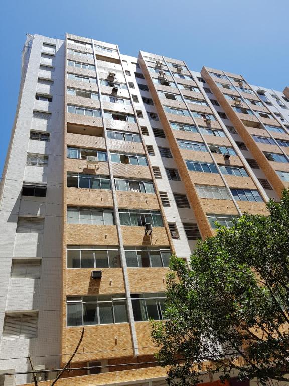  Apartament with AC half block away from the beach