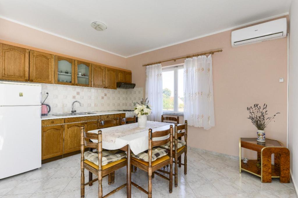 Kuchyň nebo kuchyňský kout v ubytování Apartment Marija