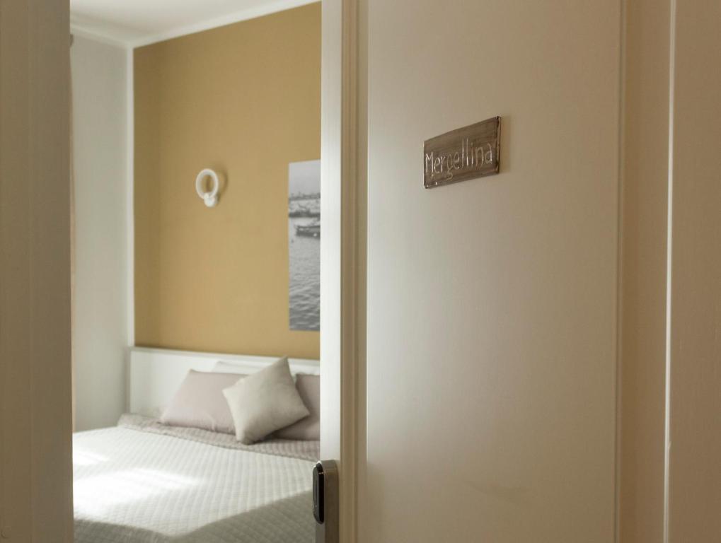 Rooms Stazione Centrale - 豪华双或双室和阳台