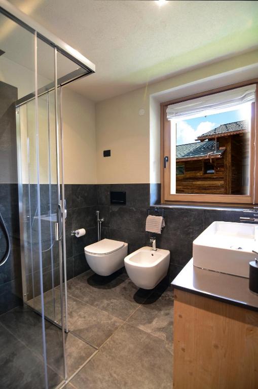 A bathroom at Nova Lodge