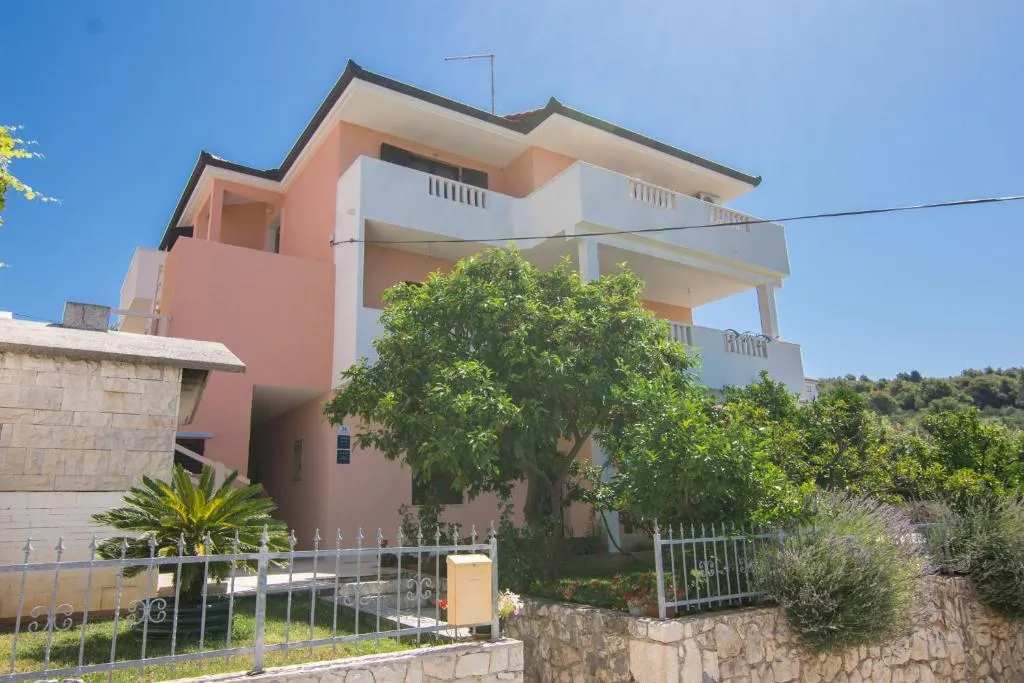 apartmani buzuk, Trogir, Croaţia