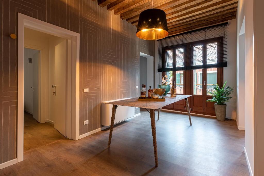 La Finestra sulle Beccarie - 12