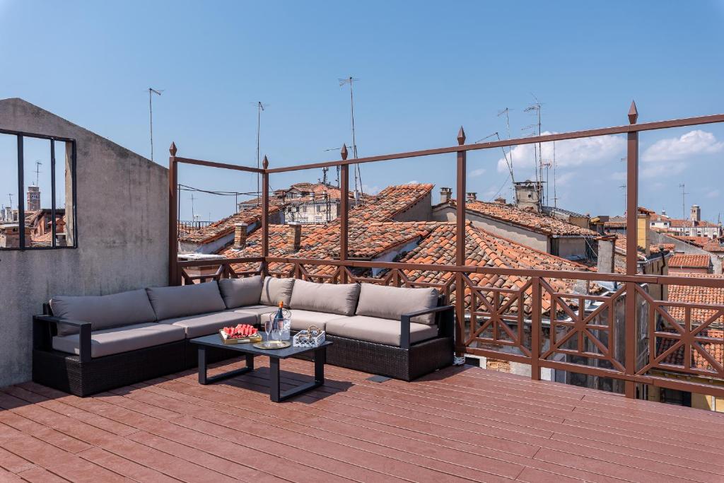 La Finestra sulle Beccarie - 10