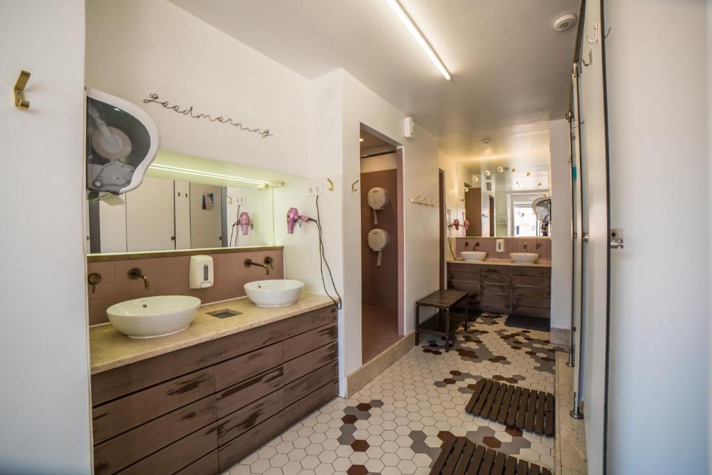 Goodmorning Solo Traveller Hostel - 14