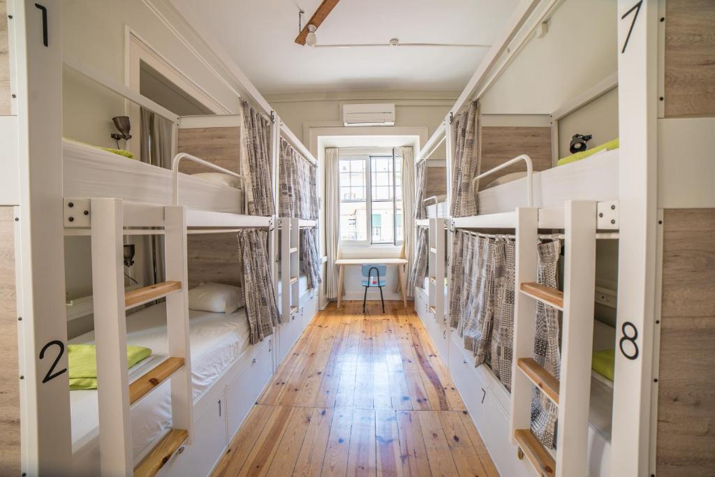 Goodmorning Solo Traveller Hostel - 11