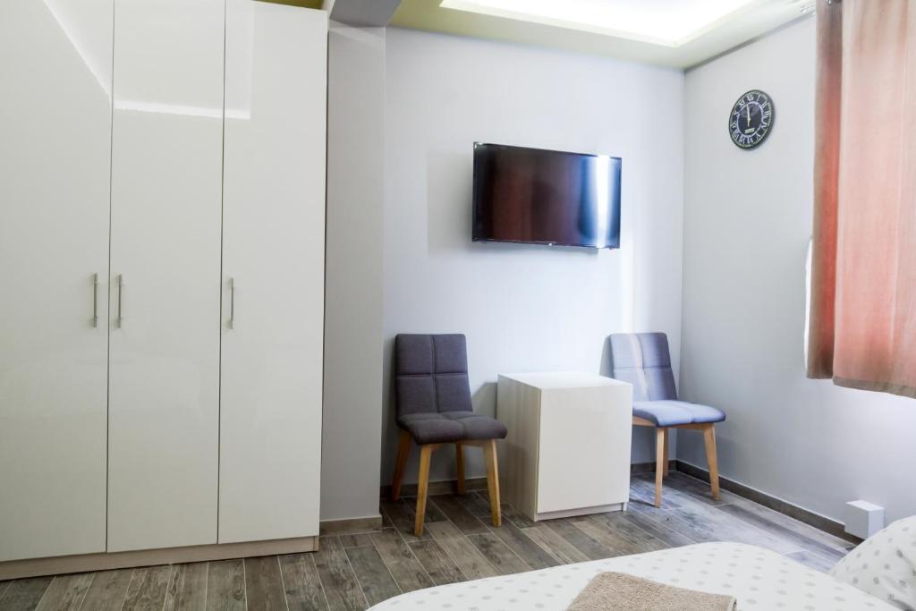 TV a/nebo společenská místnost v ubytování Apartments "Our Place" Sarajevo