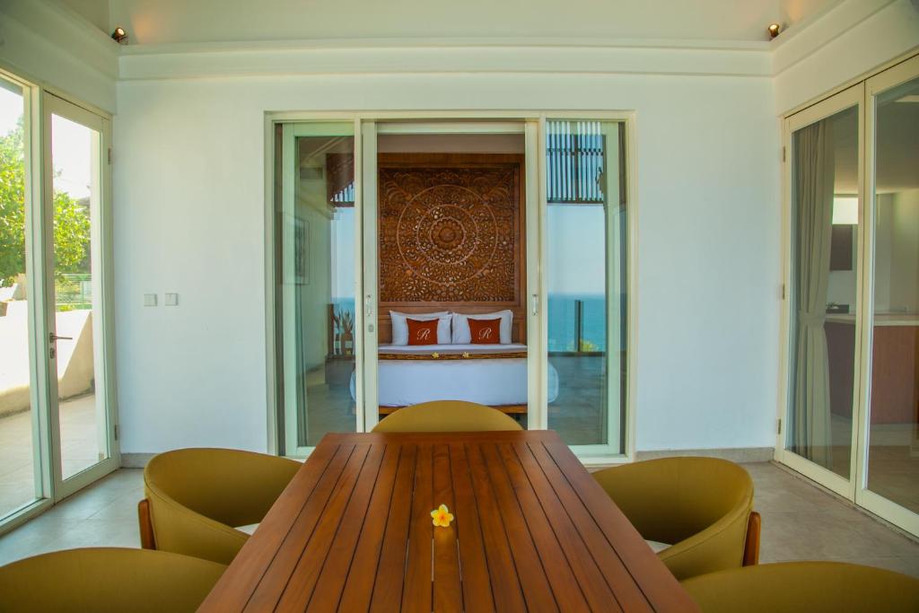 Rajavilla Lombok Resort - Seaside Serenity - 17