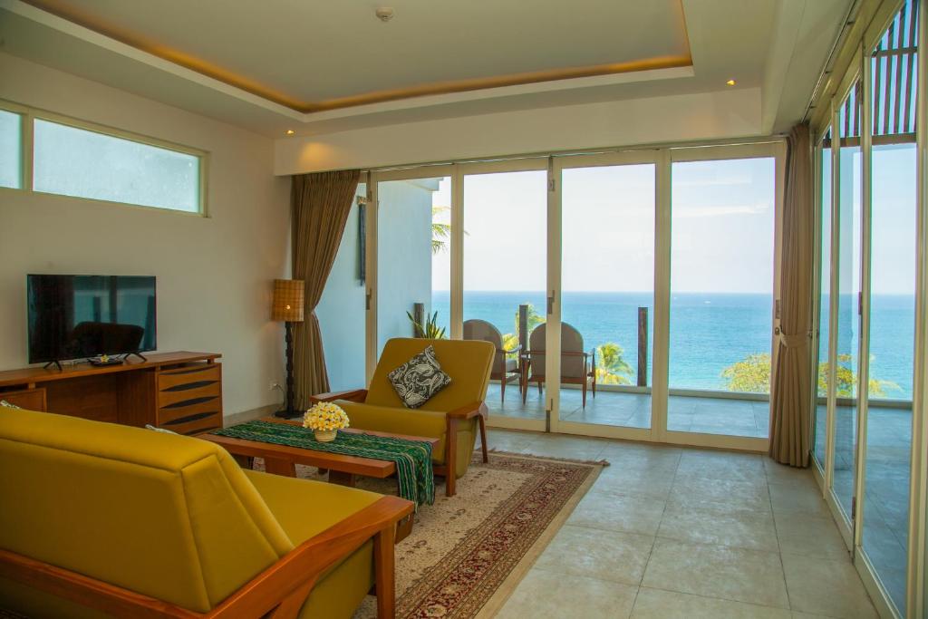 Rajavilla Lombok Resort - Seaside Serenity - 15