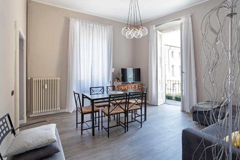 Vittoria Corner - byMyHomeInComo - One-Bedroom House